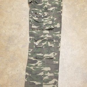 Camouflage medium women's pant